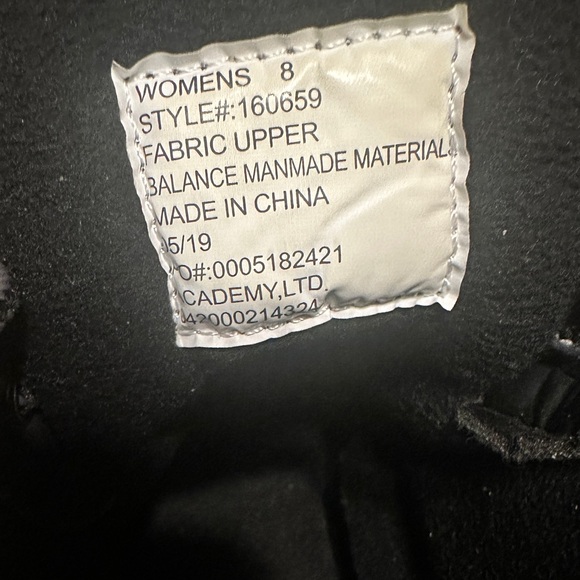 Magellan women’s boots, size 8, pet and smoke free home. - Picture 7 of 8